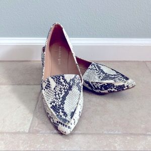 Size 9 Madden Girl Snakeskin Pattern Flats